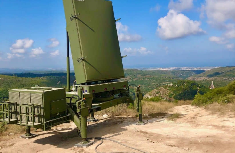 Radar MMR, fabricado por ELTA, filial de IAI.