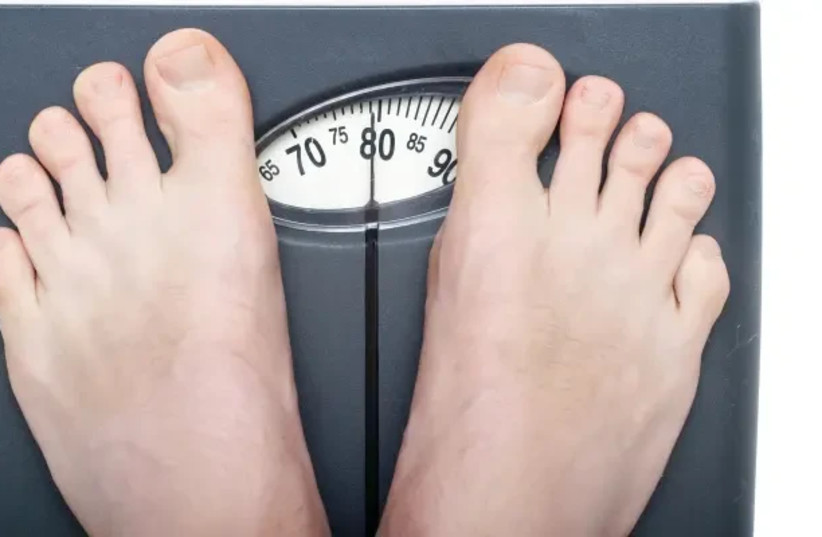  Body weight  (credit: INGIMAGE)
