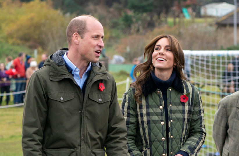  El príncipe británico Guillermo, y Kate, la princesa de Gales también conocidos como el duque y la duquesa de Rothesay cuando están en Escocia, visitan Outfit Moray, en Moray, Escocia, Gran Bretaña 2 de noviembre de 2023. (credit: JANE BARLOW/POOL/REUTERS)