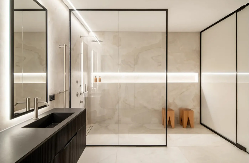  A bathroom with a smart glass wall   (credit: Yoav Peled, Studio Peled)