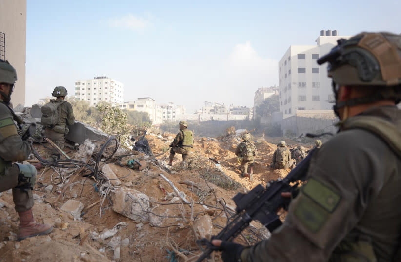  Tropas de las FDI asaltan los domicilios de altos mandos de Hamás. 19 de noviembre de 2023. (credit: IDF)
