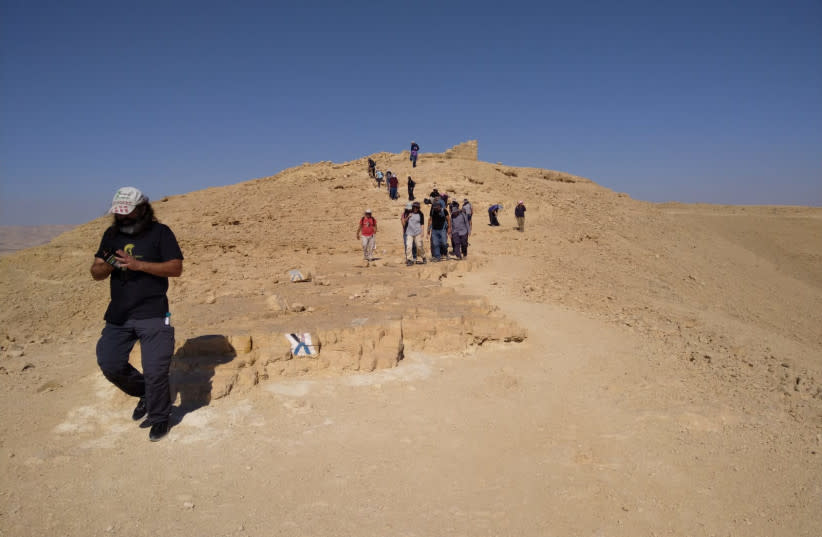  La Subida de los Escorpiones y Mezad Tsafir. (credit: Dr. Davida Degen-Eisenberg, Israel Antiquities Authority)