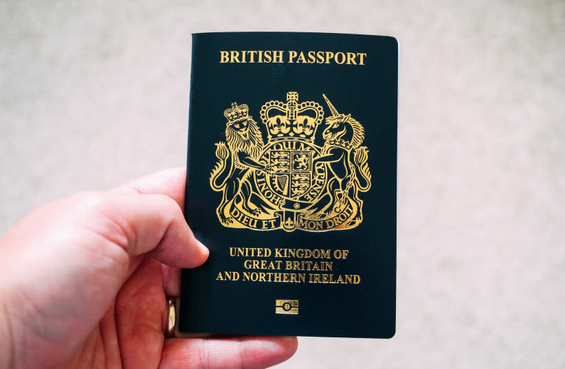  Pasaporte para el Reino Unido de Gran Bretaña e Irlanda del Norte (credit: PEXELS)