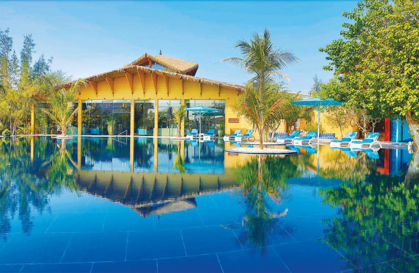  una villa encantadora con piscina privada. (credit: Courtesy of Anantara World Islands Resort)