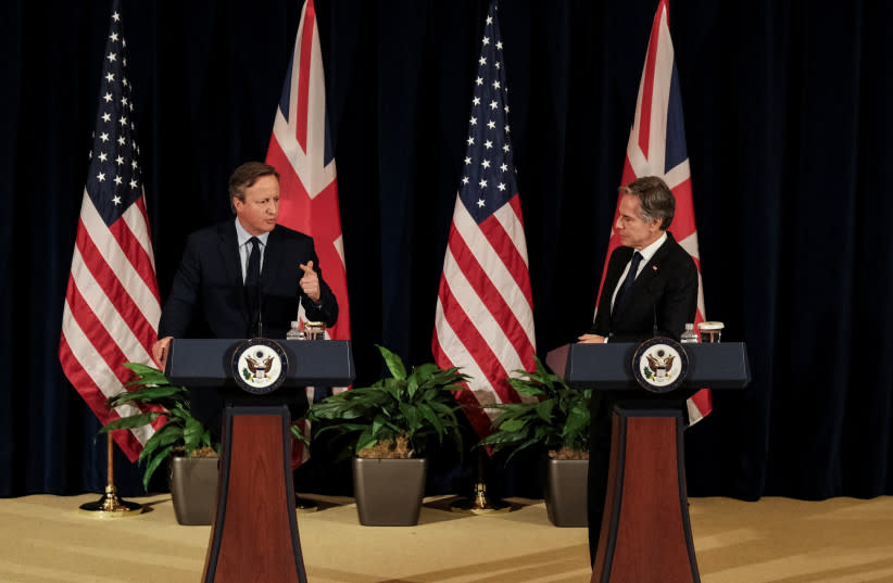  El secretario de Estado de EEUU, Antony Blinken, y el ministro de Asuntos Exteriores británico, David Cameron, ofrecen una rueda de prensa conjunta en el Departamento de Estado en Washington, EEUU, el 9 de abril de 2024. (credit: REUTERS/Michael A. McCoy)