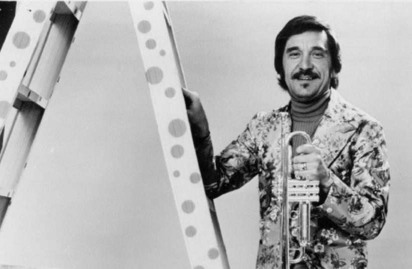  ‘TONIGHT SHOW’ bandleader Doc Severinsen joined the NBC Orchestra in 1967 and was part of the show until its finale. (credit: Wikimedia Commons)