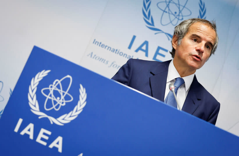  El director general del Organismo Internacional de Energía Atómica (OIEA), Rafael Grossi, ofrece una rueda de prensa en la jornada inaugural de una reunión trimestral de la Junta de Gobernadores del OIEA en Viena, Austria, el 4 de marzo de 2024. (credit: LISA LEUTNER/REUTERS)