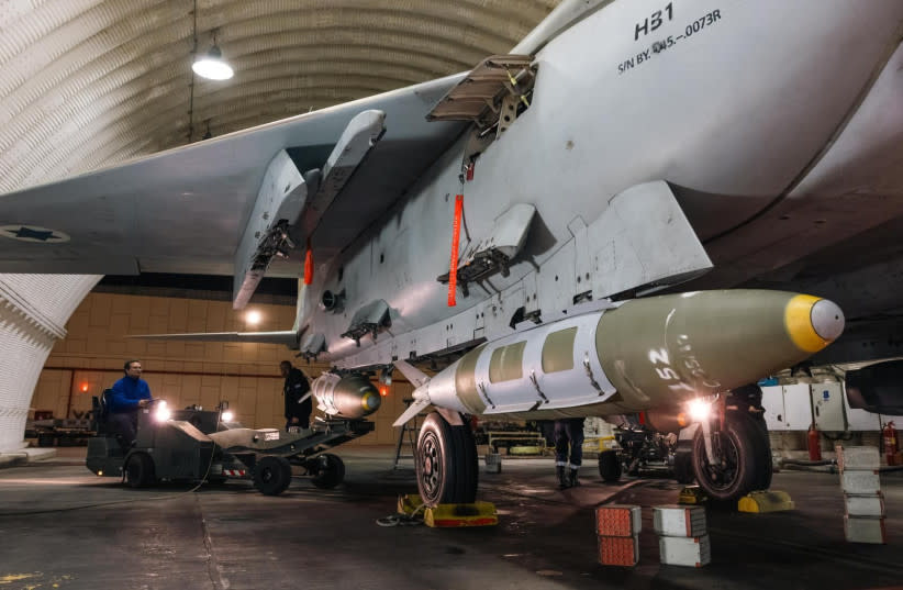 Avión de la Fuerza Aérea de Israel tras interceptar drones y misiles iraníes. 14 de abril de 2024.