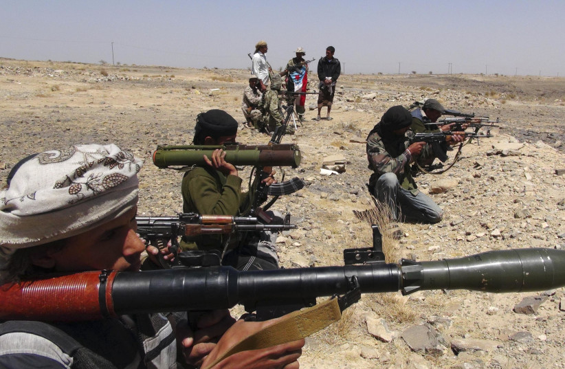  Southern movement successionists take up positions in the Jabal al-Ierr area of Yemen's southern Lahej province, as they prepare to secure the area against Shi'ite Houthis, March 7, 2015. (credit:  REUTERS/Stringer)