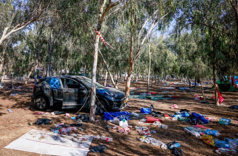  La zona de la fiesta de Nova donde cientos de israelíes fueron asesinados y secuestrados por terroristas de Hamás infiltrados en Israel, cerca de la frontera entre Israel y Gaza, en el sur de Israel, foto tomada el 12 de octubre de 2023. (credit: CHAIM GOLDBEG/FLASH90)