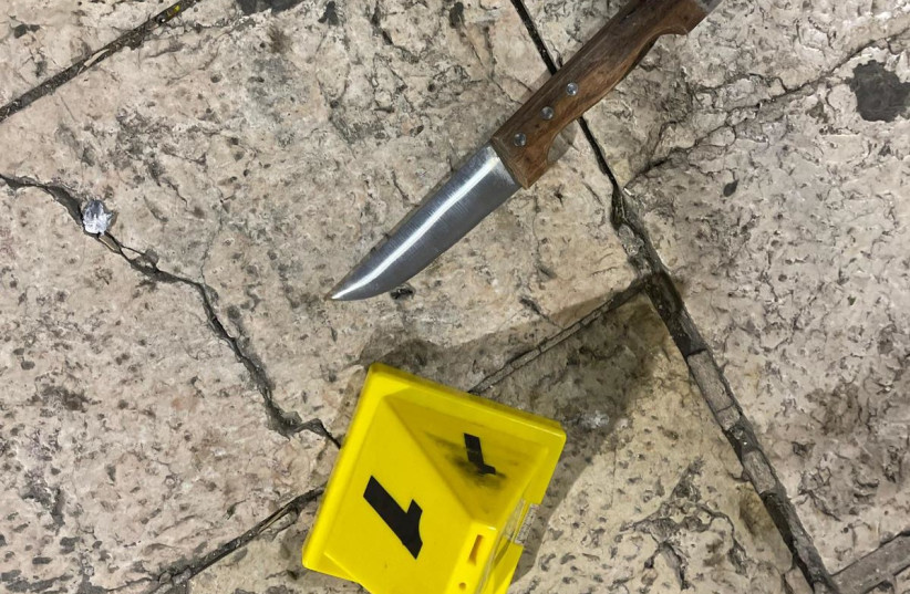 Image of the confiscated knife used by the terrorist in Wednesday overnight terror attack attempt. Uploaded on 16/5/2024 (credit: POLICE SPOKESPERSON'S UNIT)