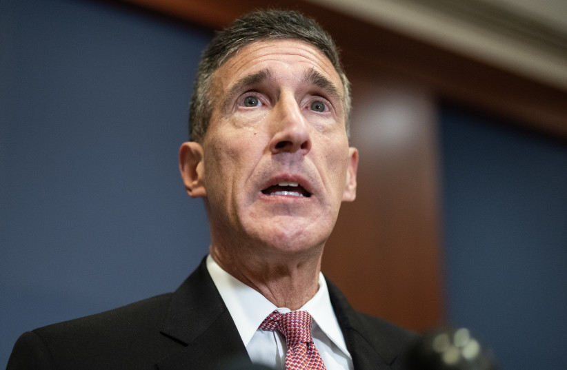  Rep. David Kustoff, a Tennessee Republican, talks with reporters in the Capitol Visitor Center after an all members briefing on the attack on Israel on Oct. 11, 2023.  (credit: TOM WILLIAMS/CQ ROLL CALL/GETTY IMAGES)