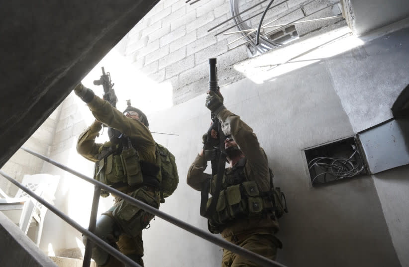  Tropas de las IDF operando en el sur de Gaza, 21 de junio de 2024.  (credit: IDF SPOKESPERSON UNIT)