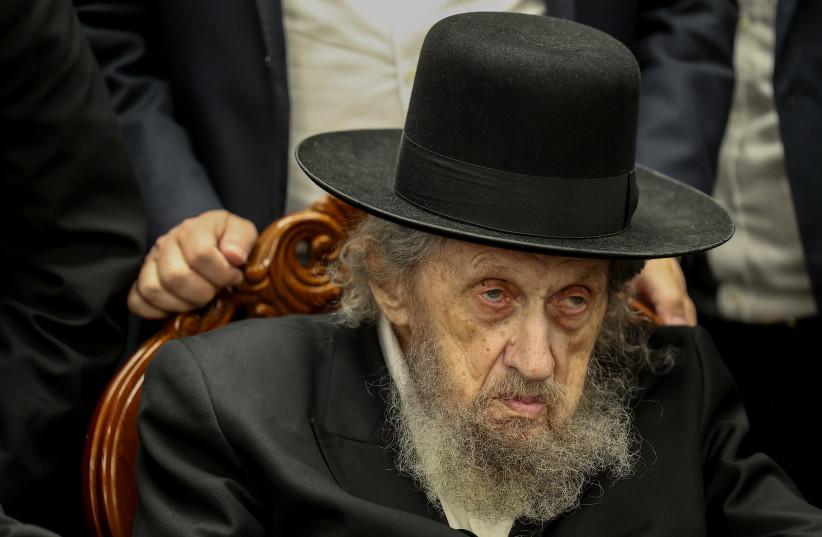  El rabino Dov Lando visto durante una reunión para discutir el reclutamiento de judíos ultraortodoxos a las FDI en la ciudad ultraortodoxa de Bnei Brak, 5 de abril de 2024. (crédito: SHLOMI COHEN/FLASH90)