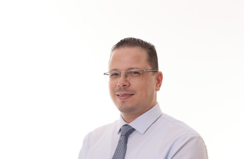 Professor Fahad Hakim