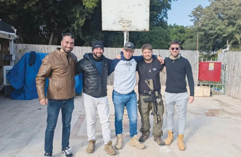 BOONE & FRIENDS, 2024