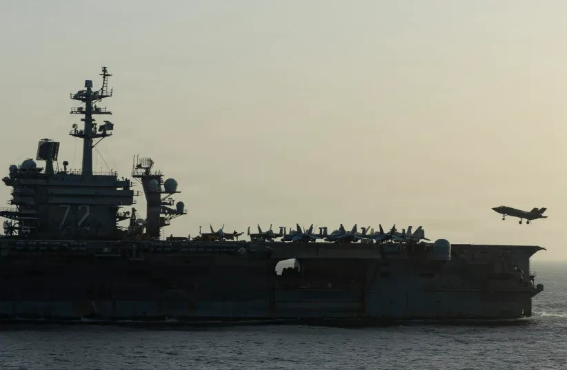 El «USS Abraham Lincoln» lleva a cabo operaciones de bloqueo estadounidenses relacionadas con el estrecho de Ormuz, el mes pasado.