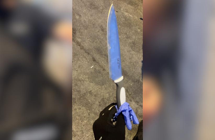 Knife used in suspected stabbing and robbery in Tel Aviv, June 7, 2026.