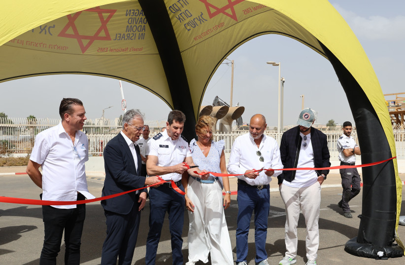 Inauguration ceremony attended by Michel Katorza, president of the MDA European Friends Association, and MDA Director-General Eli Bin (credit: MDA Spokesperson’s Office)