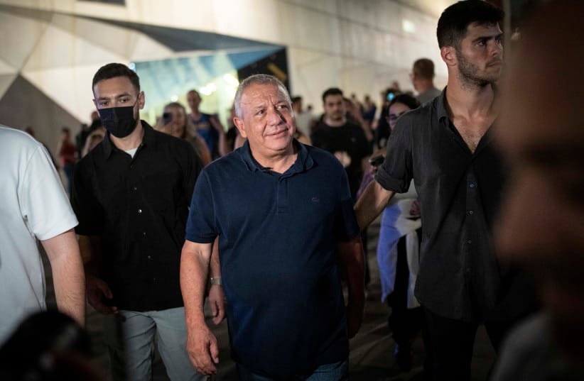 Yashar party chairman Gadi Eisenkot attends a demonstration at Hostages Square in Tel Aviv, calling for the establishment of a state commission of inquiry into the October 7, 2023 Hamas-led massacre, just days ahead of Israel’s general elections, October 24, 2026.