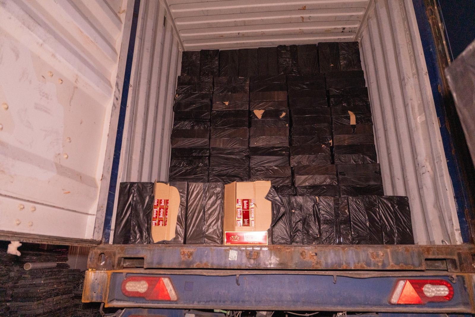Two suspects arrested after smuggling 80,000 cigarettes disguised as tissues. (photo credit: Police Spokesperson )