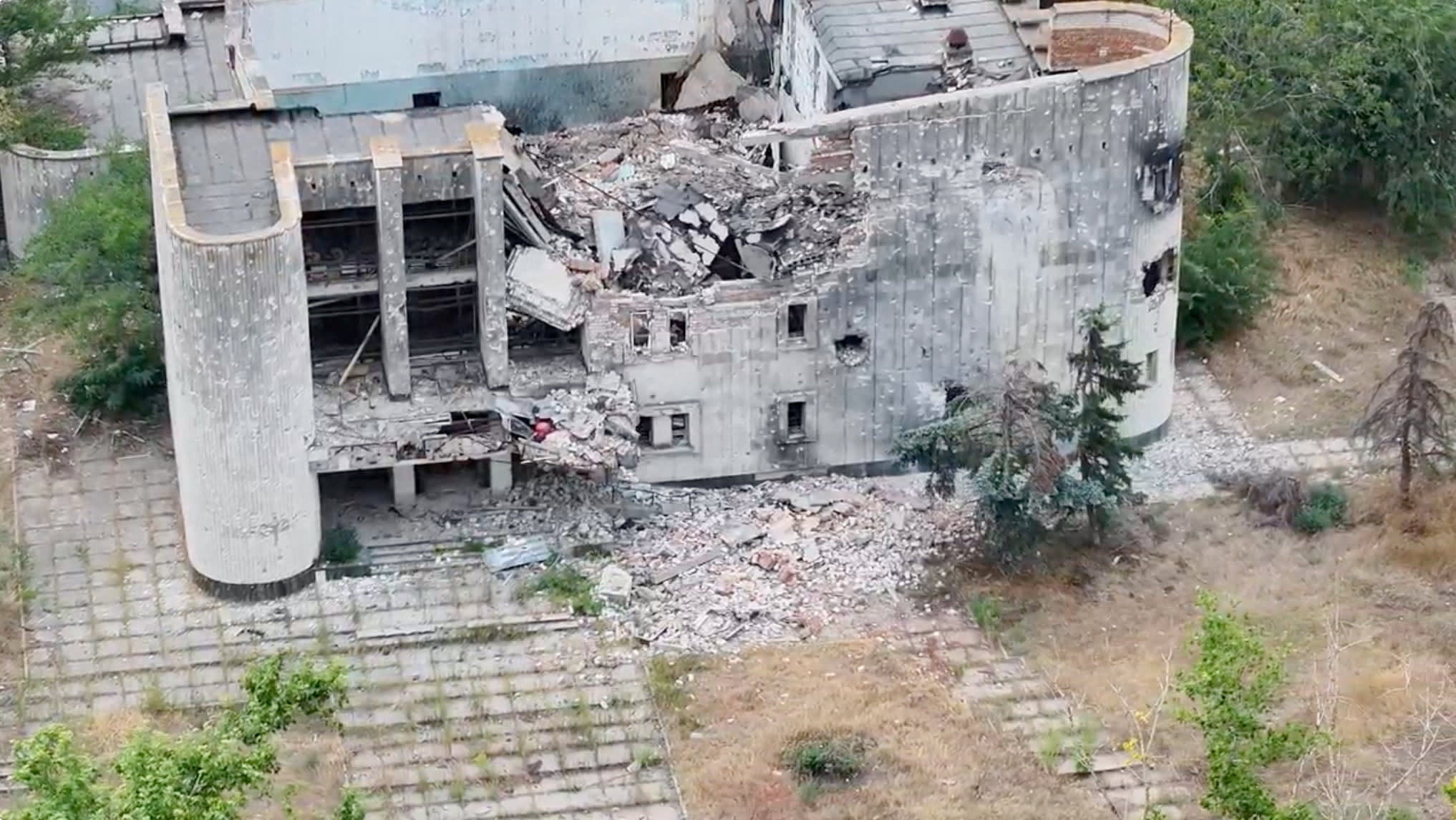 Russia, Ukraine begin localized ceasefire to allow for humanitarian operation in Oleshky