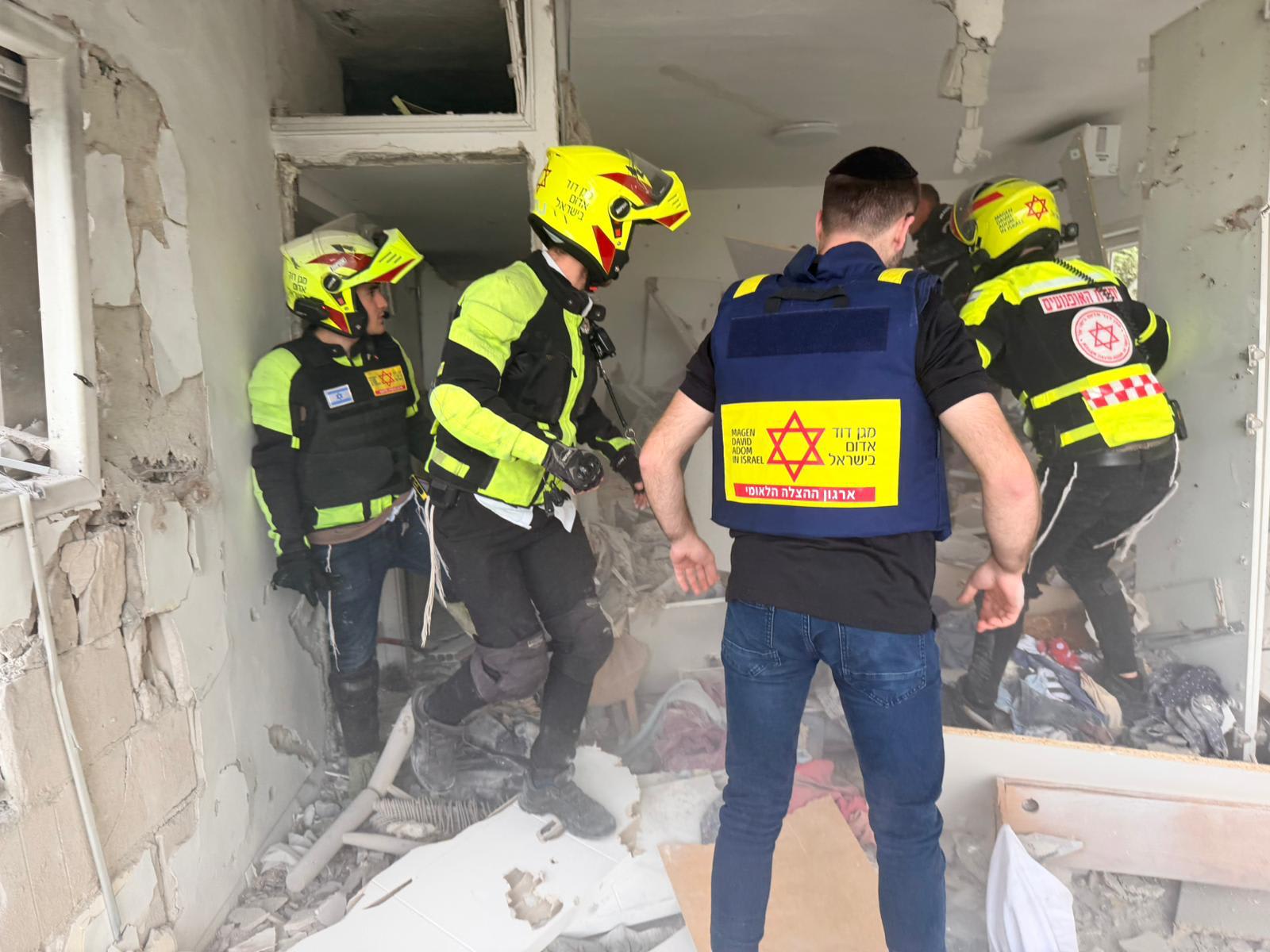 Scene from a fall in central Israel after an Iranian missile barrage on March 18, 2026. (photo credit: MDA)