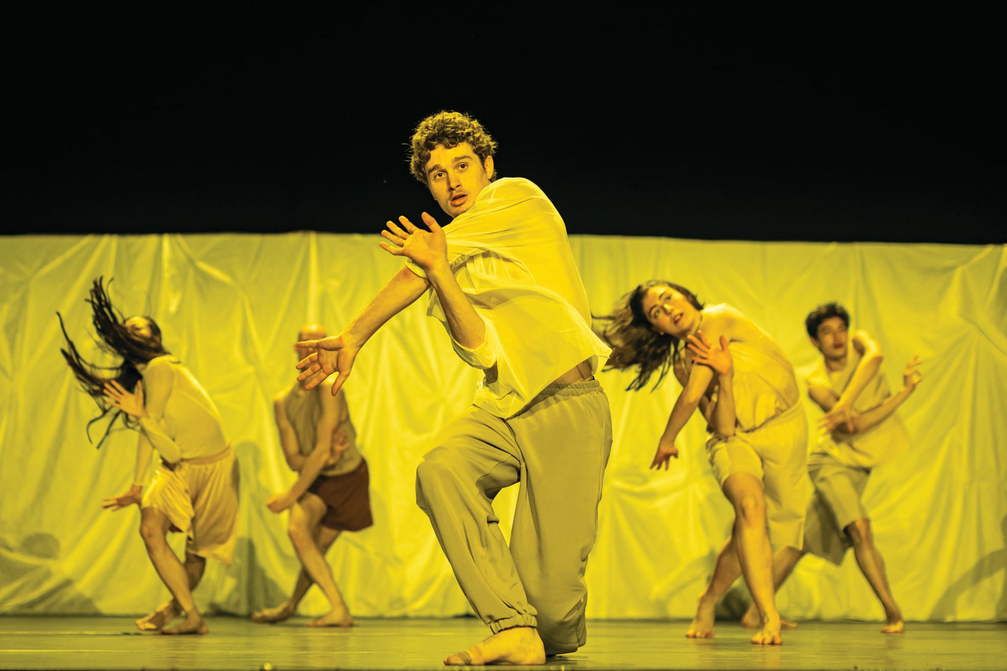 The body continues: In war, dance becomes a way to survive