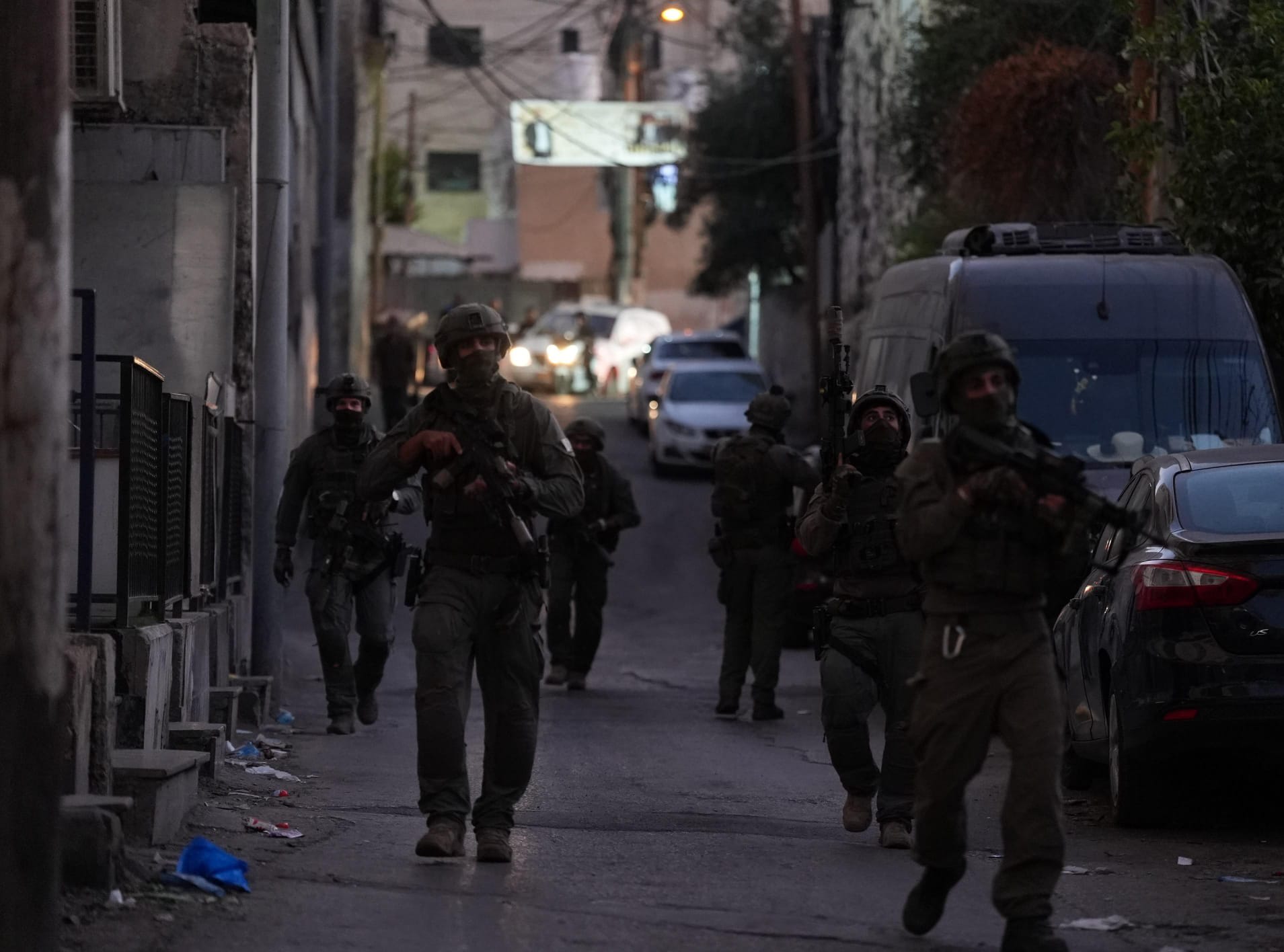Dozens arrested so far in ongoing countrywide weapons, drug trafficking raid led by Lahav 433