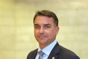 Flavio Bolsonaro en la conferencia antisemita «Generación de la Verdad» celebrada en Jerusalén en 2026. 