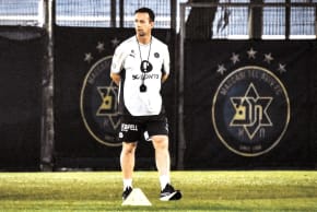  Maccabi Tel Aviv's new head coach Ronny Deila.
