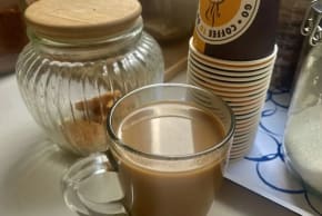 ¿Bebes café instantáneo para calmar el hambre?