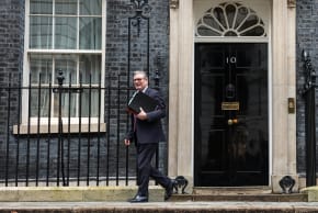 British Prime Minister Keir Starmer leaves 10 Downing Street for Prime Minister's Questions in London, Britain, February 4, 2026. 
