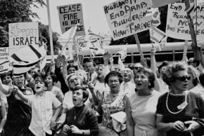 Pro-Israeli demonstrators rally during what became the Six-Day War in Lafayette Park near the White House in Washington, June 8, 1967