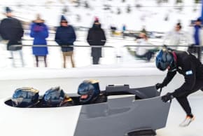 El equipo israelí de bobsleigh compuesto por cuatro hombres. 