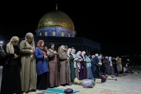 PALESTINIAN MUSLIMS are seen praying at the Temple Mount during the holy month Ramadan, in Jerusalem, on February 17, 2026.