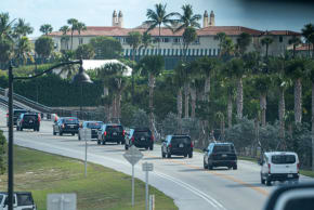 US President Donald Trump’s motorcade drives near the Mar-a-Lago resort in Palm Beach, Florida, US, January 10, 2026. 