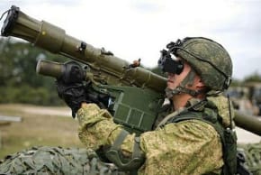 Anti-aircraft gunner of the Russian military base in Tajikistan with the "Verba" MANPADS, June 2021; illustrative.