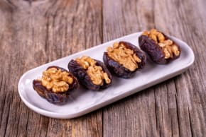 Dates with nuts