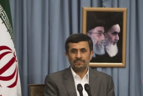 El entonces presidente iraní Mahmoud Ahmedinejad fotografiado en Teherán en 2011; ilustrativo. 