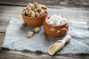 White sugar and brown sugar