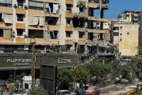 Consecuencias de los ataques israelíes tras la escalada entre Hezbolá e Israel en medio del conflicto entre Estados Unidos e Israel con Irán, Líbano, 2 de marzo de 2026. 