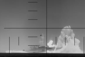 US submarine sank an Iranian warship off the southern coast of Sri Lanka.