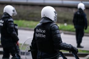 Police officers pictured during a joint demonstration in Brussels to denounce the federal government's 'unfair and inhumane' measures, on Thursday 12 March 2026.