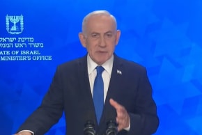 El primer ministro Benjamin Netanyahu se dirige a la nación en medio del ataque israelí contra objetivos del régimen iraní el 7 de marzo de 2026.