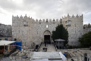 Palestinians are standing in queues in front of Damascus Gate on Eid Al-Fitr on March 20, 2026 in Jerusalem.