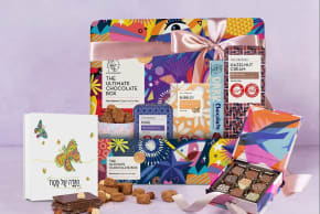 Passover Sets, Max Brenner