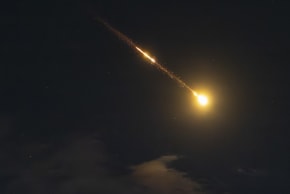 A ballistic missile launched from Iran, as seen over Jerusalem, during the war with Iran and ongoing missile fire toward Israel, March 28, 2026.