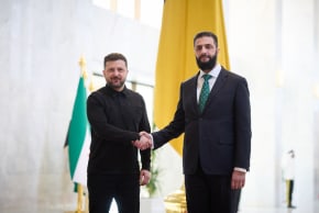 krainian President Volodymyr Zelensky (L) meets with Syrian President Ahmed al-Sharaa (R) on April 5, 2026.
