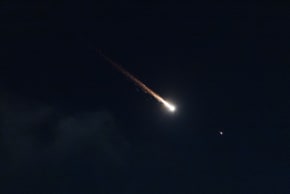 Ballistic missiles launched from Iran, as seen over Jerusalem, during the war with Iran and ongoing missile fire toward Israel, April 7, 2026.